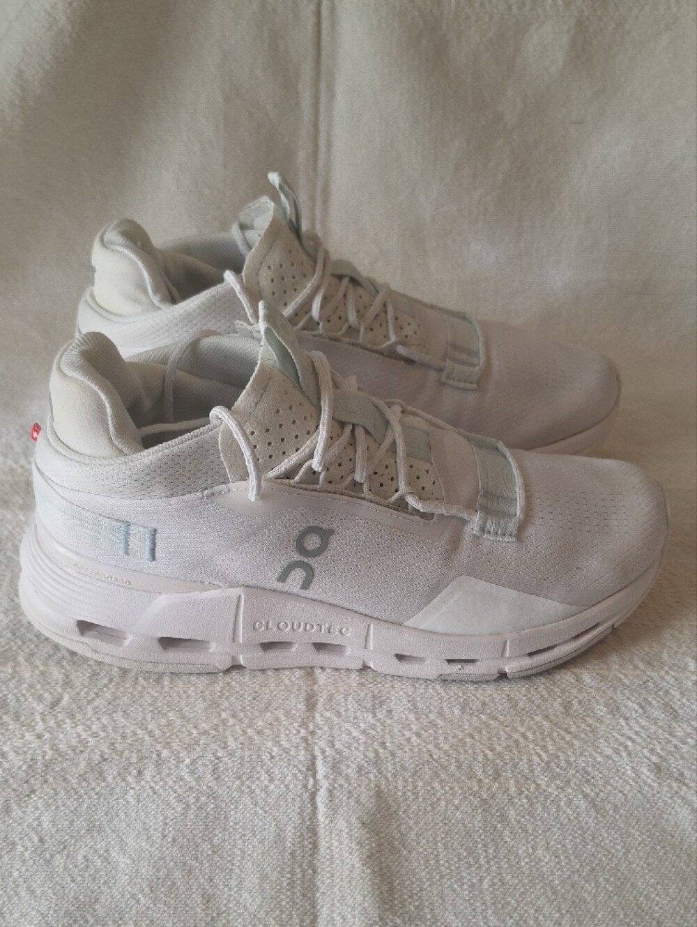 On Running On Cloudnova 2 Women's White Athletic Sneakers - Picture 4 of 15